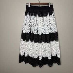 Belle Badgley Mischka lace color block
